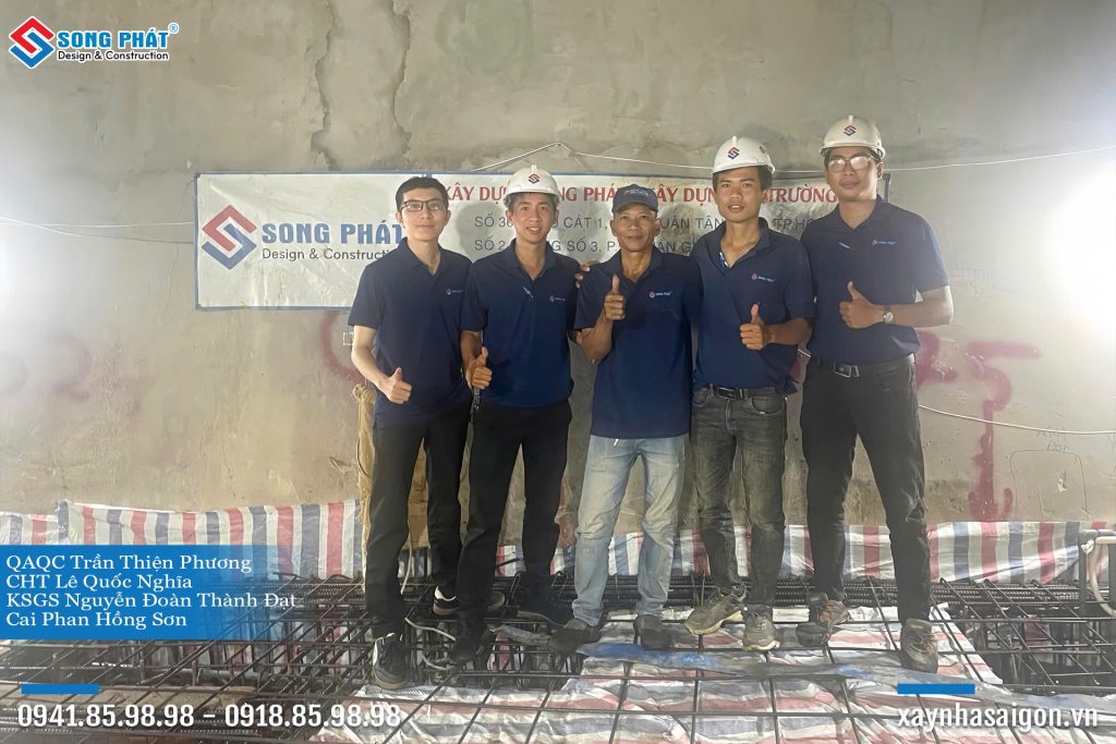 Đội ngũ Song Phát nghiệm thu thép sàn, giám sát quá trình đổ bê tông