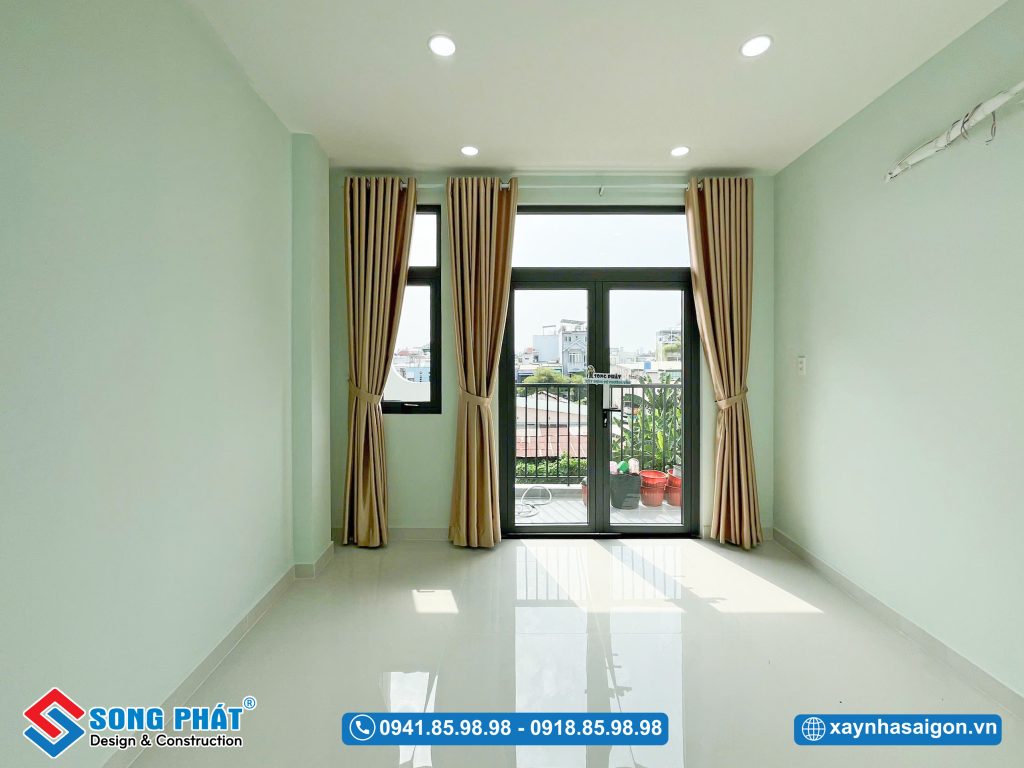 Phòng ngủ phía trước lầu 2 thoáng sáng