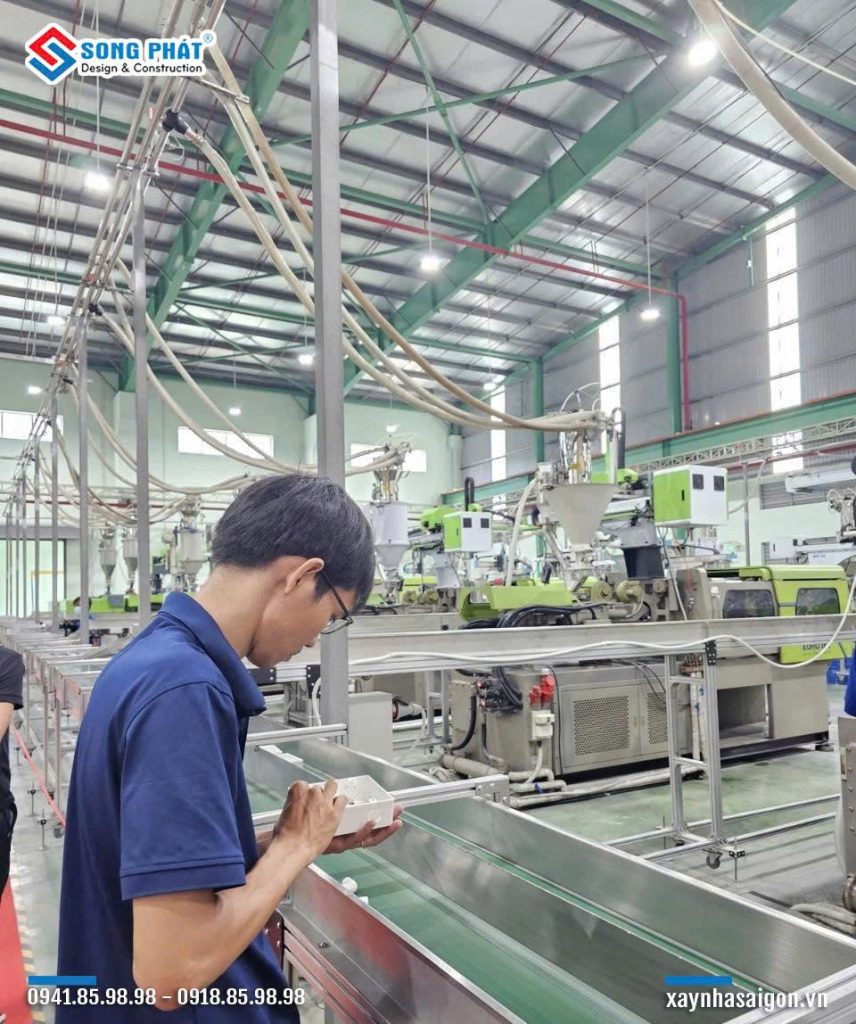 Với “cái đầu lạnh” trong điều hành, anh luôn giữ được sự tỉnh táo, quyết đoán và công tâm trong mọi tình huống