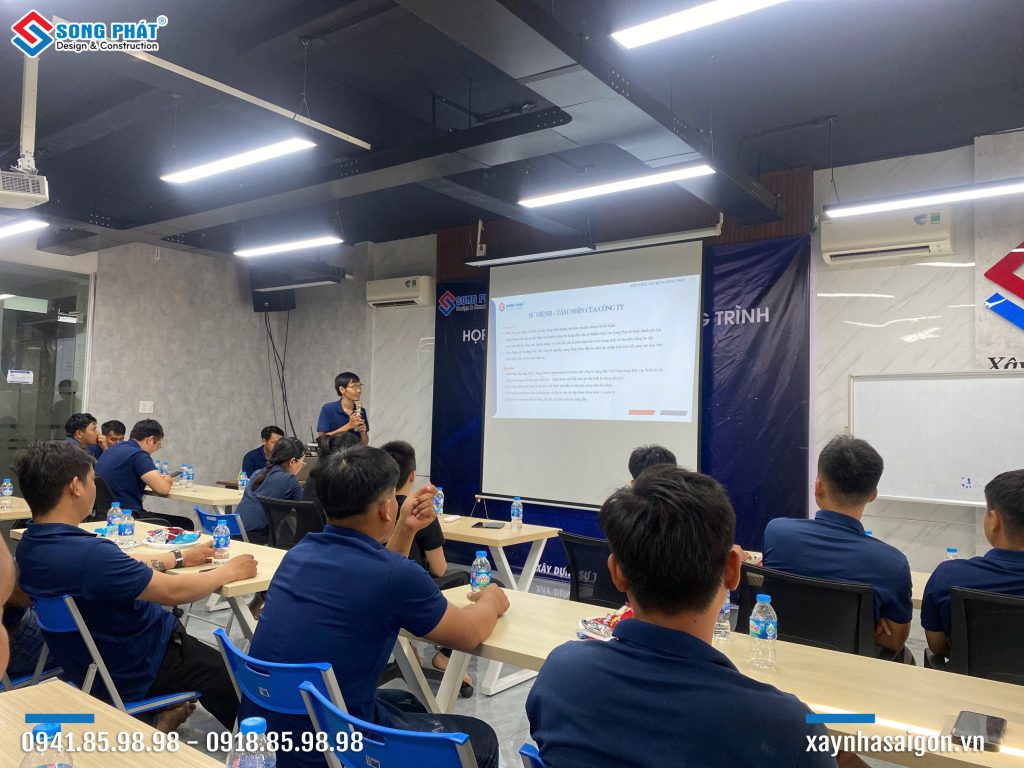 Anh lan toả tinh thần ham học hỏi cho tập thể Song Phát 