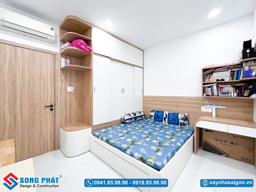 Phòng ngủ sau lầu 2