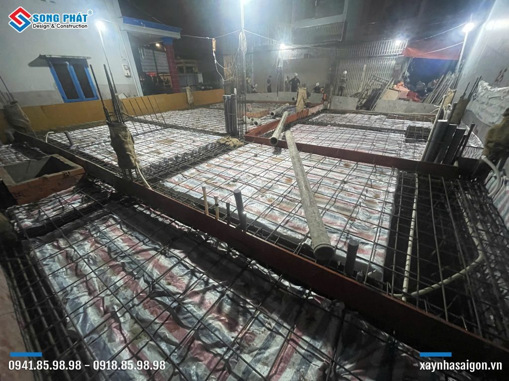 10/01 Hoàn thiện đổ bê tông móng – sàn trệt