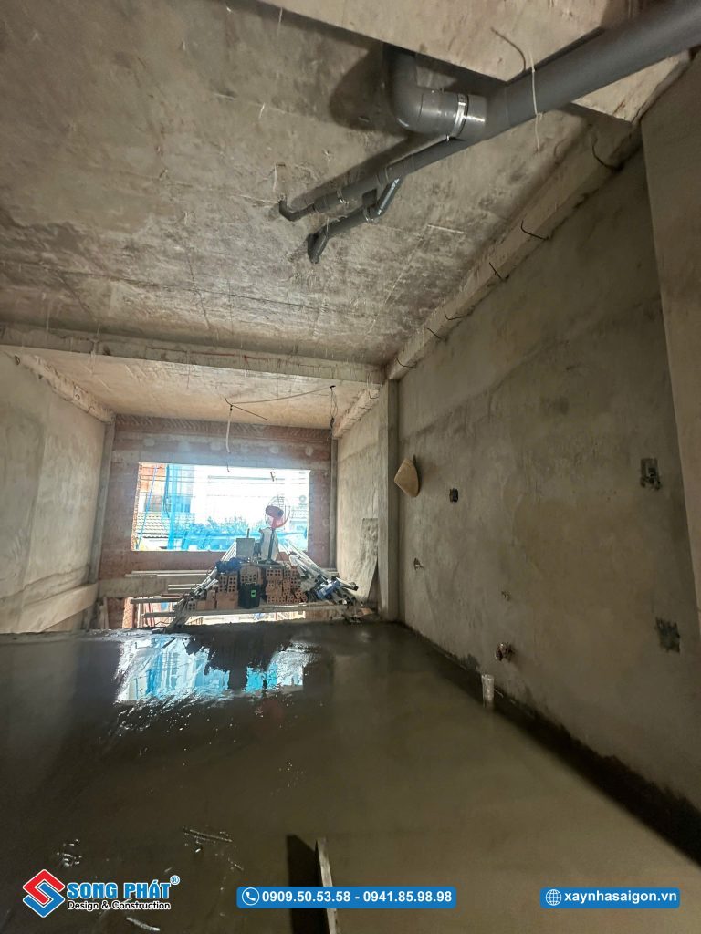 03/05 Cán nền tầng lửng