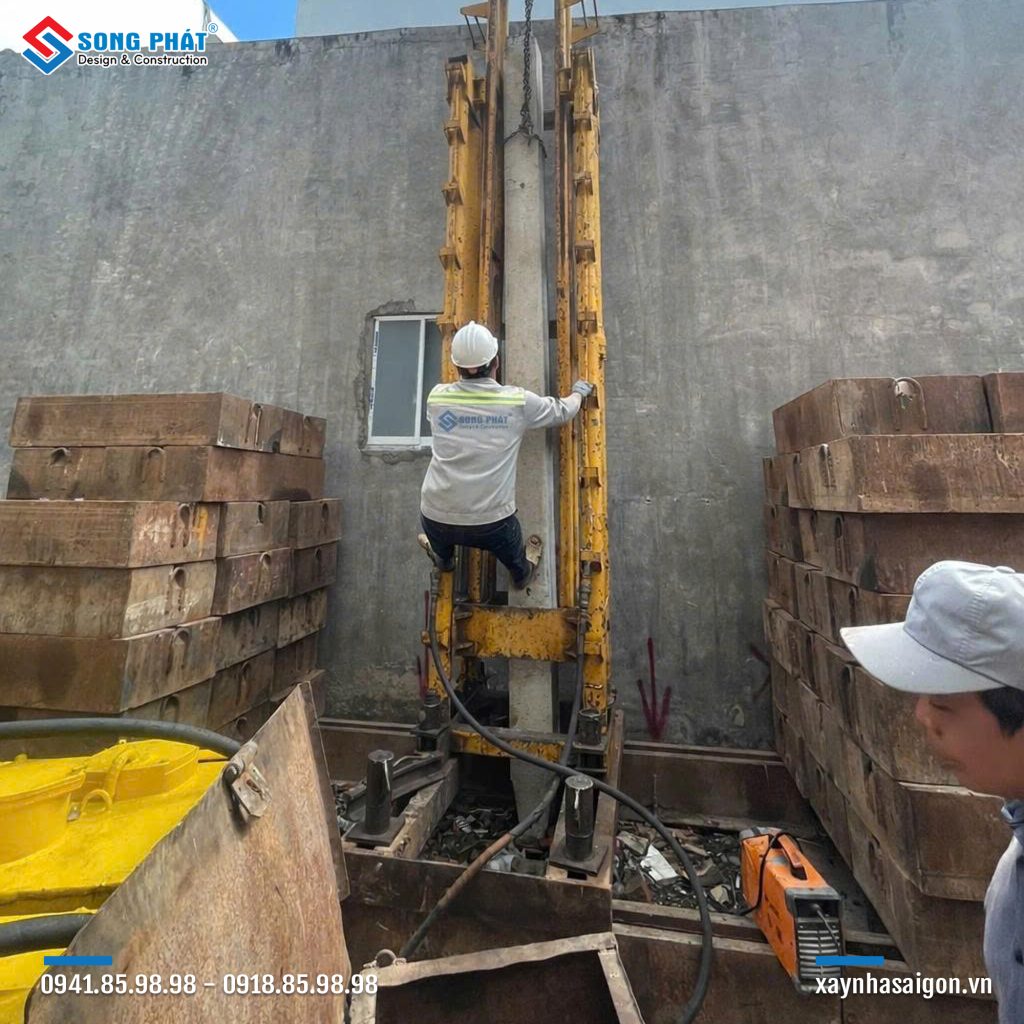 07/01/2026 Thi công ép cọc tải