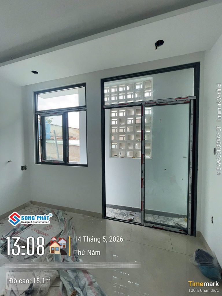 14/05 Thi công lắp đặt cửa nhôm kính 