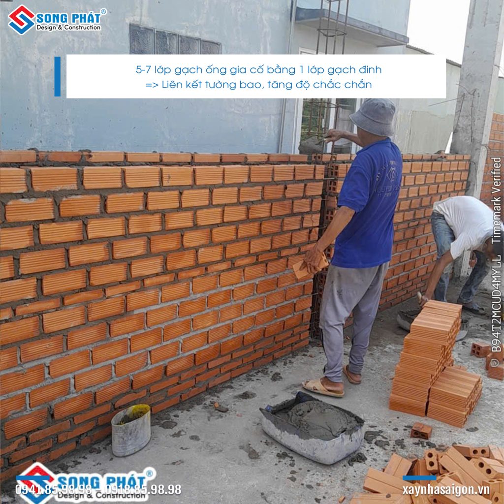 13/08 xây tường bao trệt.