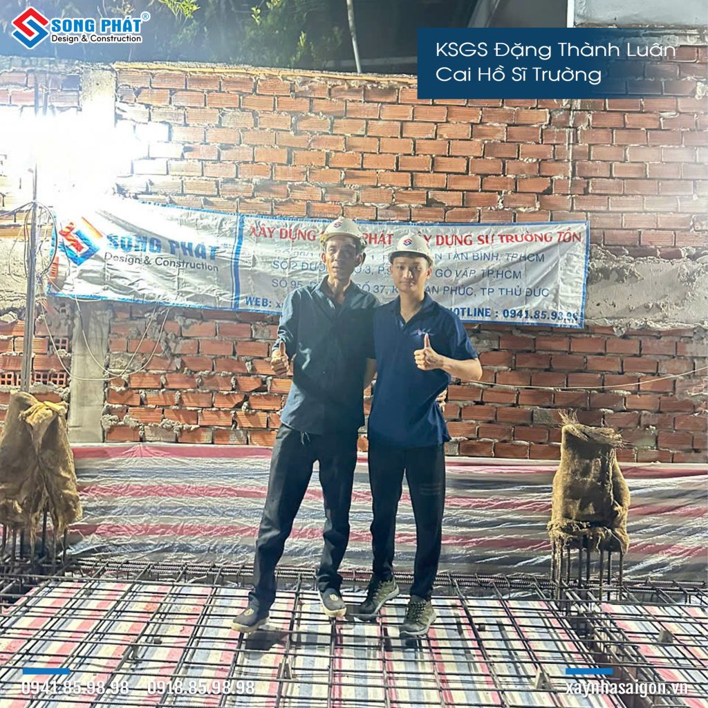 Đội ngũ Song Phát nghiệm thu thép sàn, giám sát quá trình đổ bê tông.
