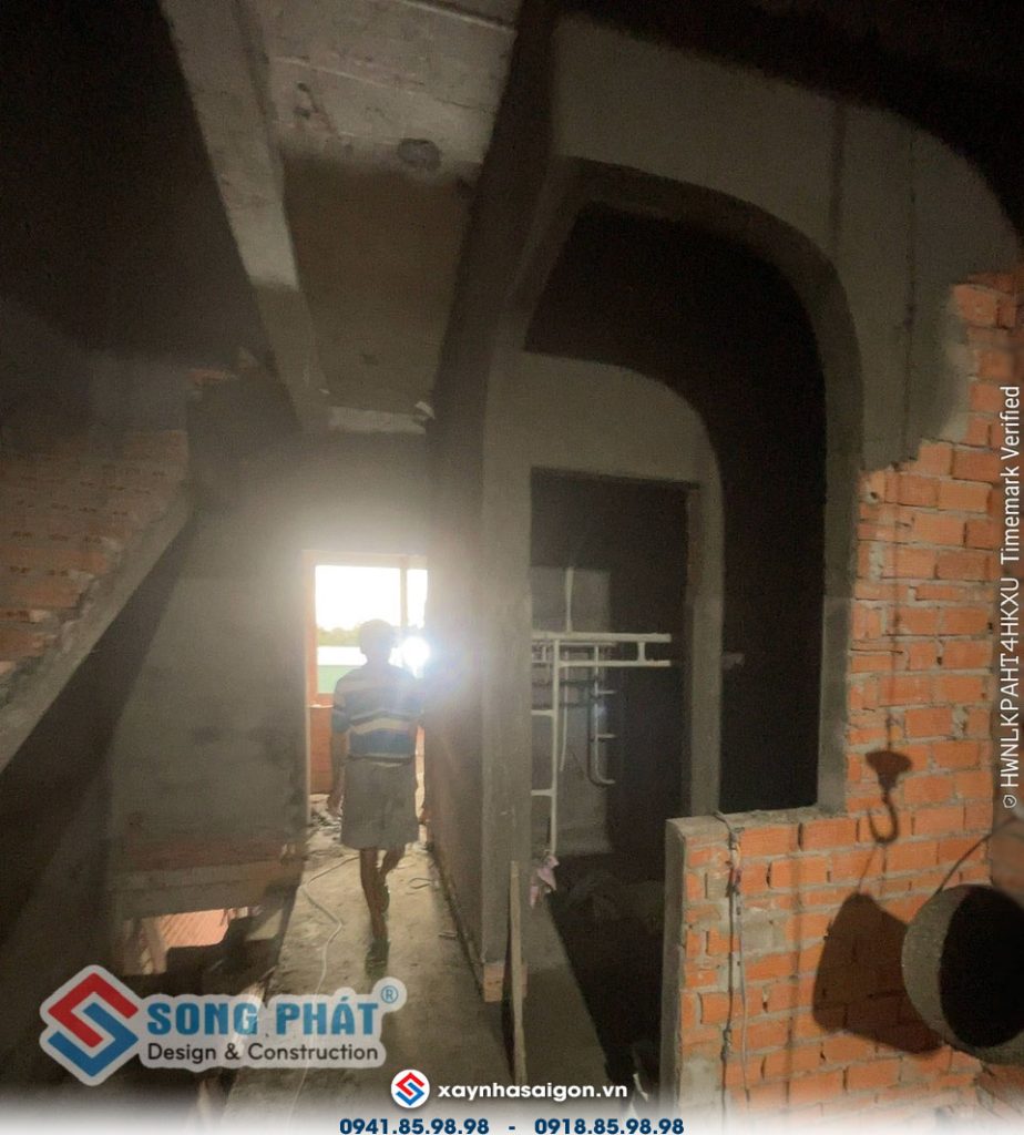 16/07 tô lối đi lầu 1.