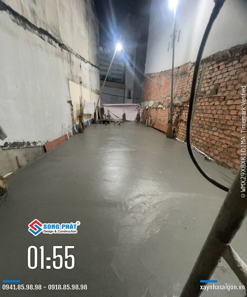 20/08 đổ bê tông lầu 1.