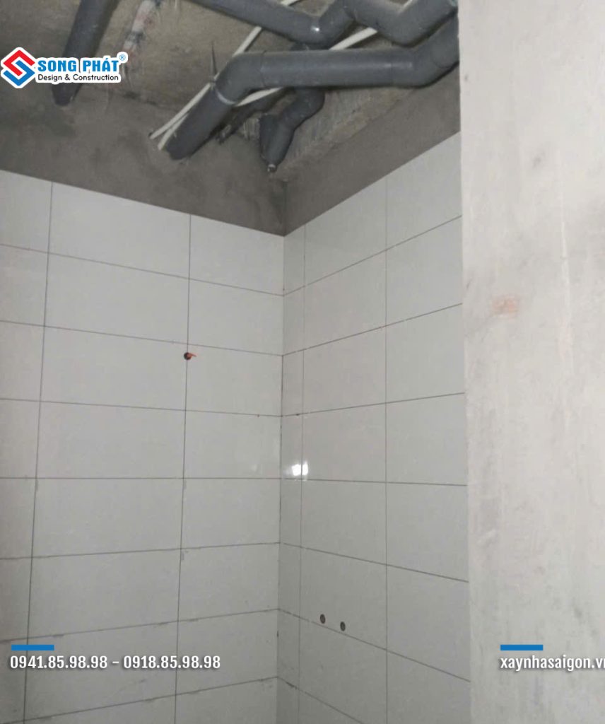 24/07 thi công ốp len trệt, ốp gạch.