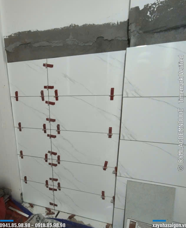 29/09 ốp lát gạch WC.
