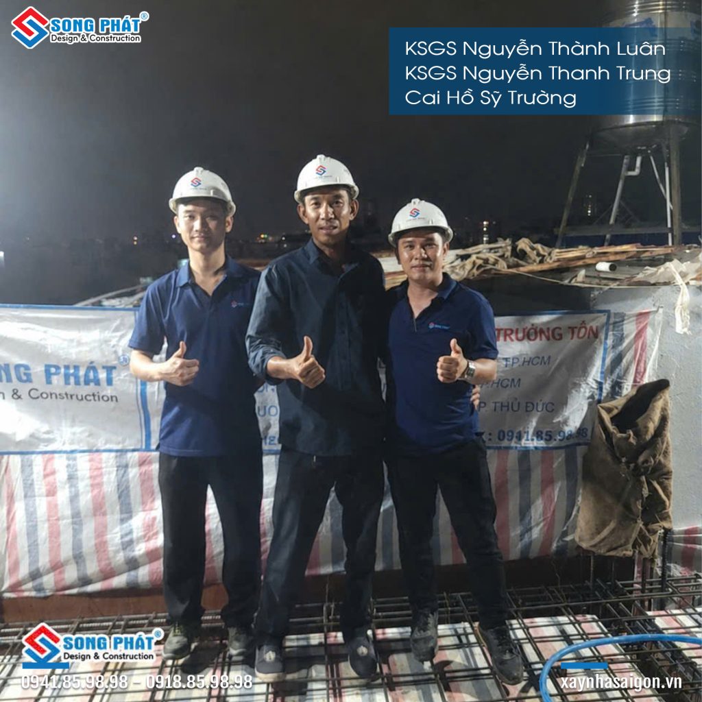 Đội ngũ Song Phát nghiệm thu thép sàn, giám sát quá trình đổ bê tông.