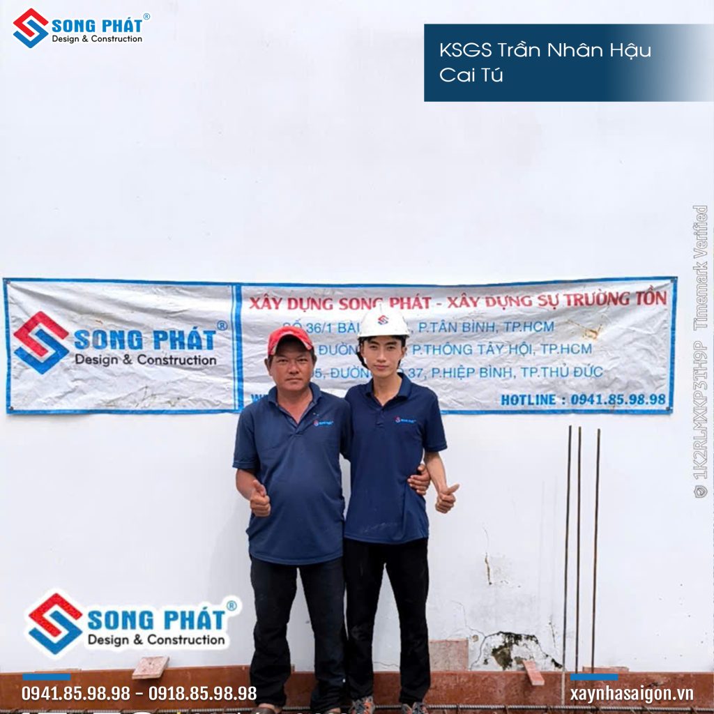 Đội ngũ Song Phát nghiệm thu thép sàn, giám sát quá trình đổ bê tông.