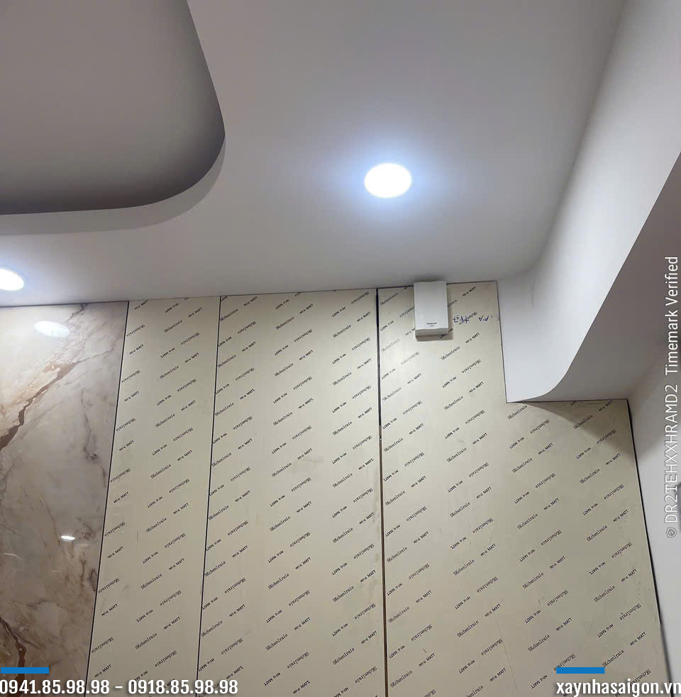 31/08 thi công đá mặt tiền.