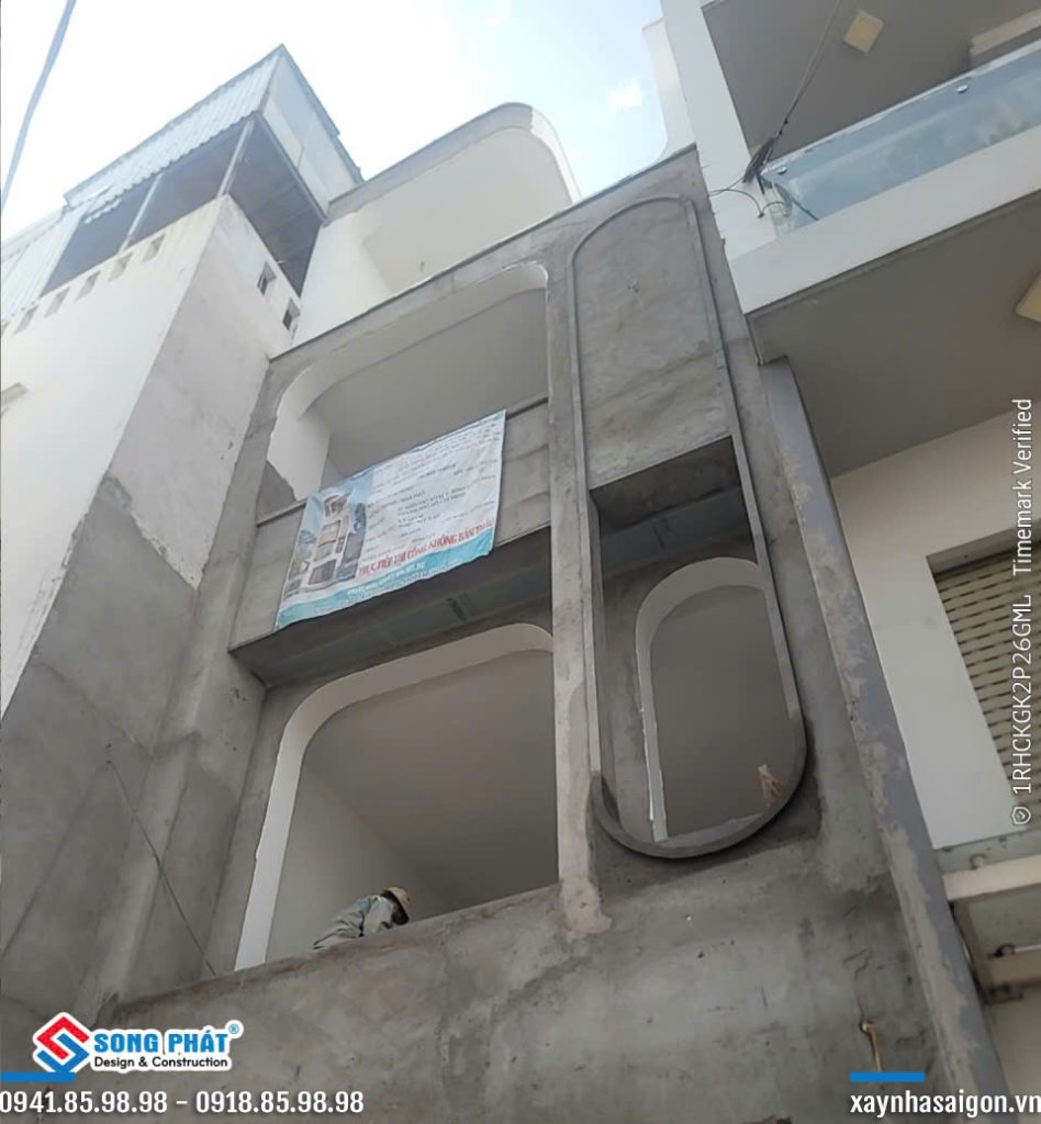 06/08 tô mặt tiền công trình.