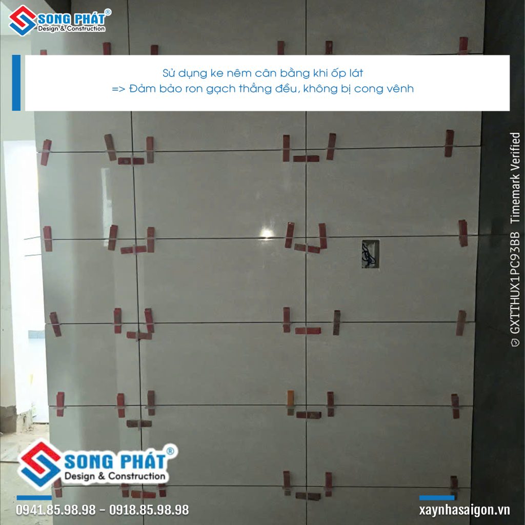 06/08 thi công ốp lát gạch.