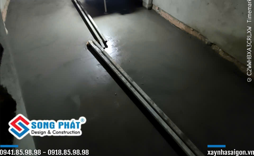 10/09 cán nền trệt + sân sau.