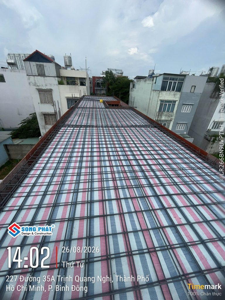 26/08 hoàn thiện đi thép sàn sân thượng,