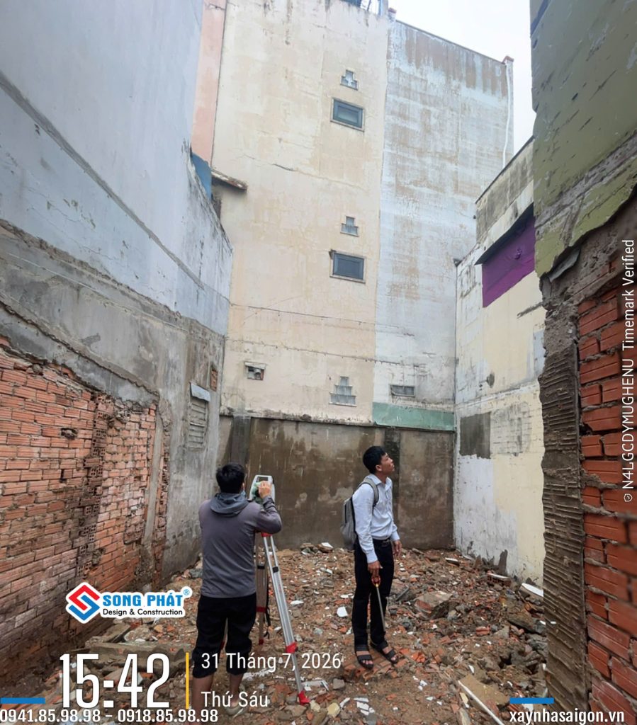 01/08 tiến hành định vị công trình.