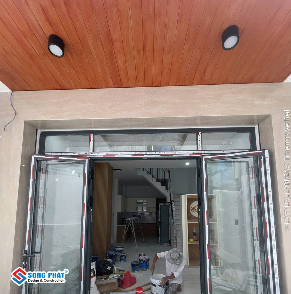 01/06 sơn dặm vá toàn bộ công trình.