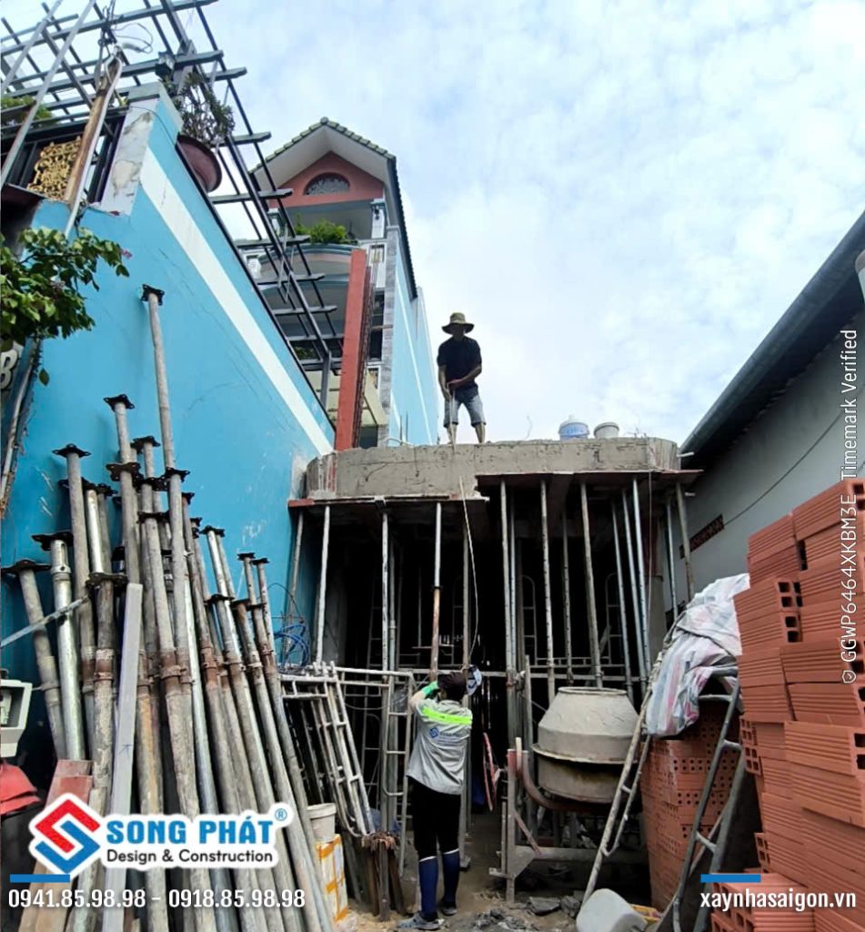 01/06 gia công lắp dựng cốp pha cột.