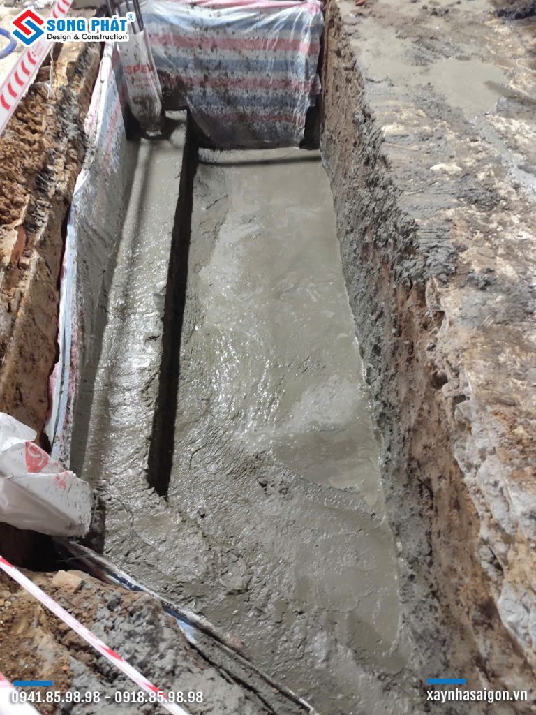 31/03 Hoàn thiện đổ bê tông móng