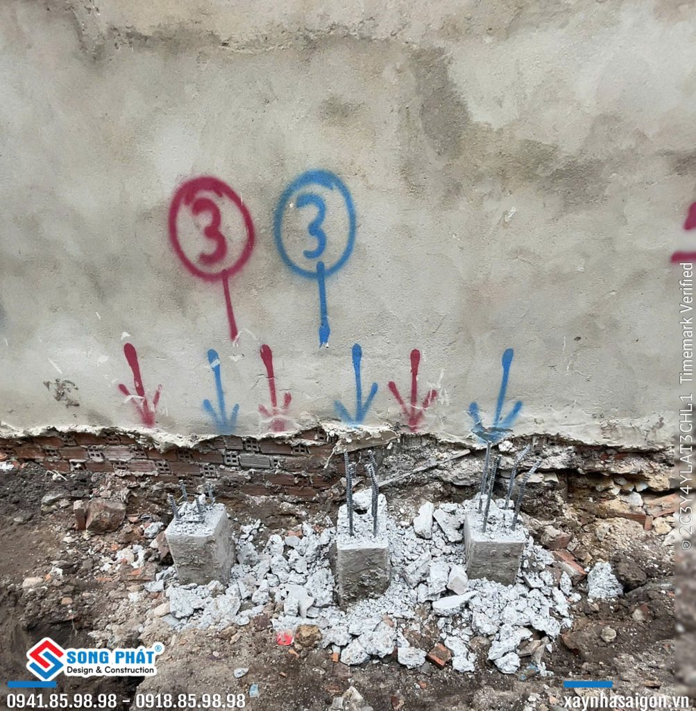 06/06 thi công đào đất, cắt cọc.