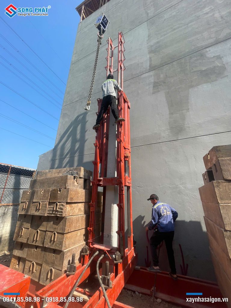 19/03 Tiến hành ép cọc tải cho toàn bộ công trình