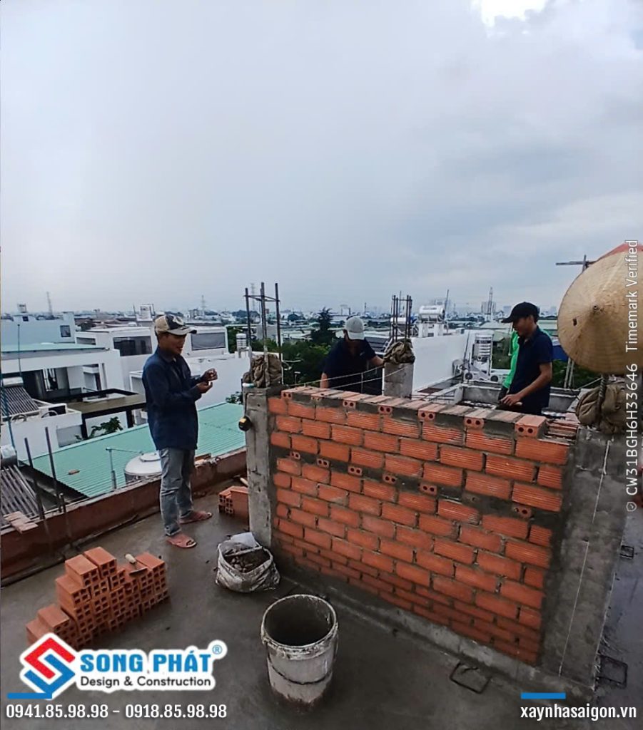 08/06 xây tường bao tum.
