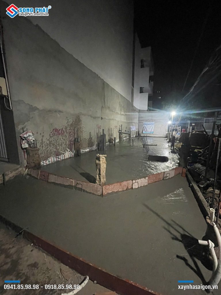 26/03 Đổ bê tông móng - sàn trệt