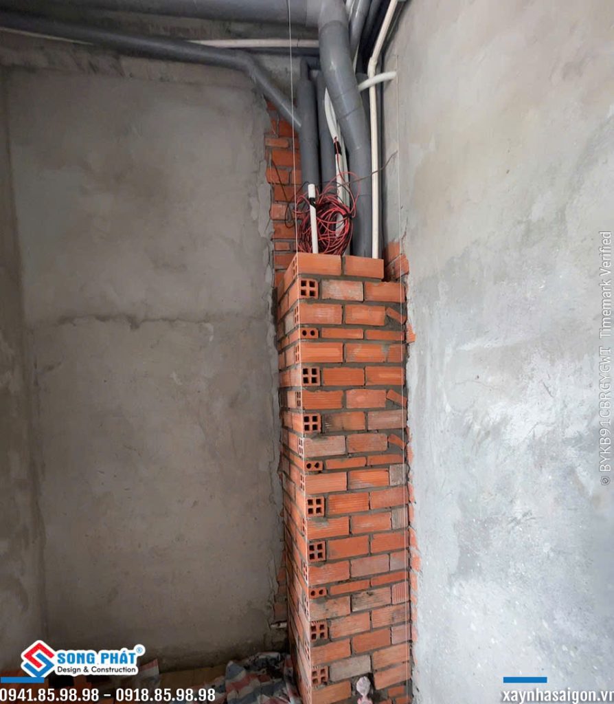 10/06 Xây, tô hộp gen lầu 1 và lầu 2.
