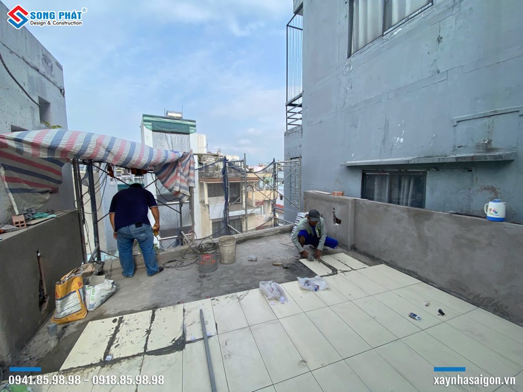 12/04 Ốp lát sàn sân thượng