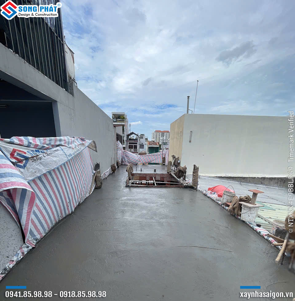 14/07 đổ bê tông dầm sàn lầu 2.