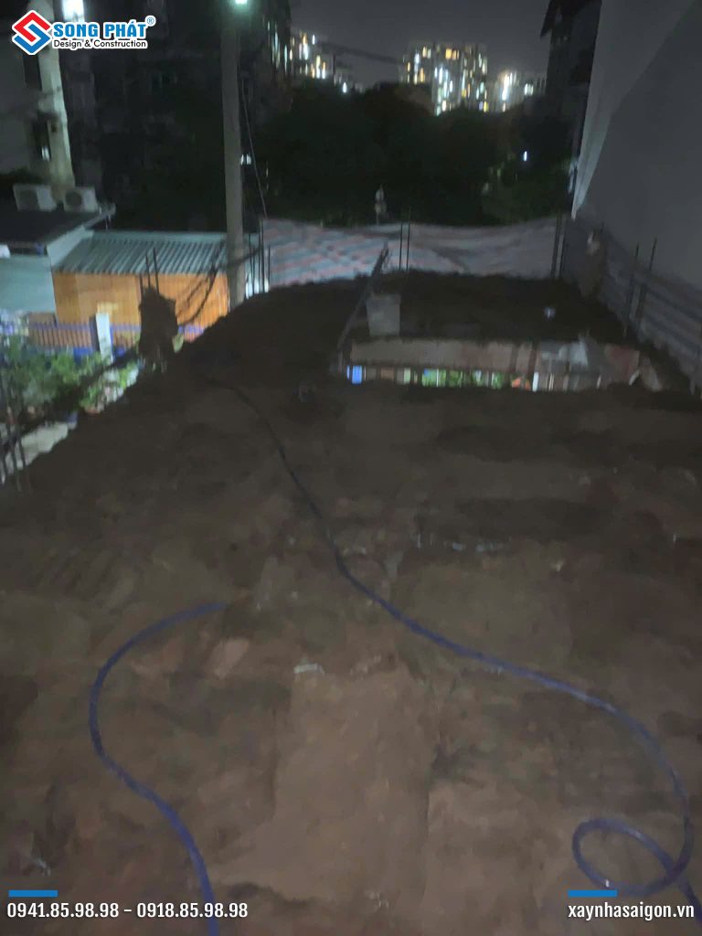 Bao che , tưới ẩm bảo dưỡng bê tông sàn 