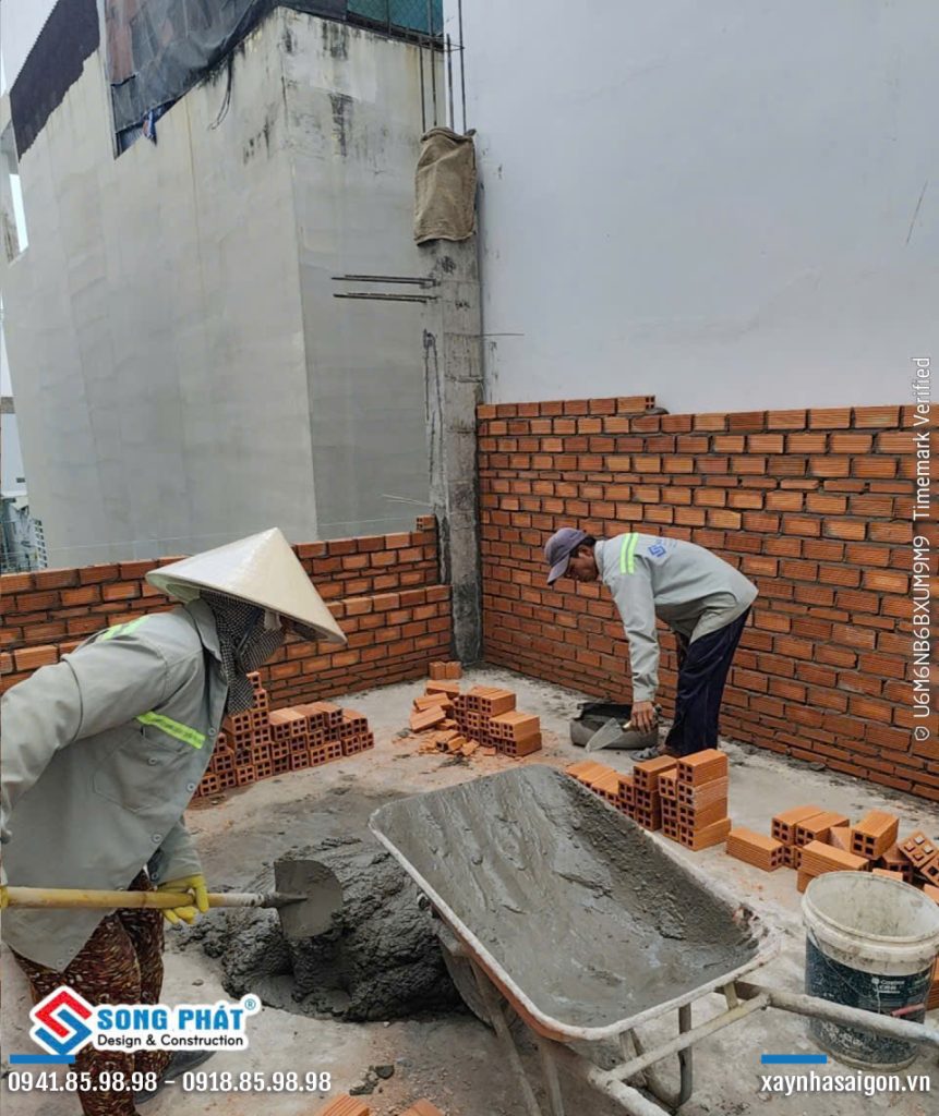 15/06 xây tường bao lầu 2.