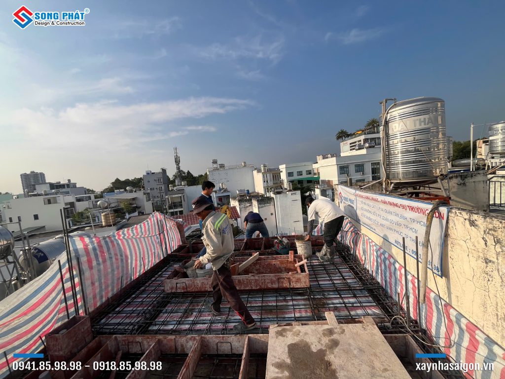 31/01 Hoàn thiện đi thép sàn mái