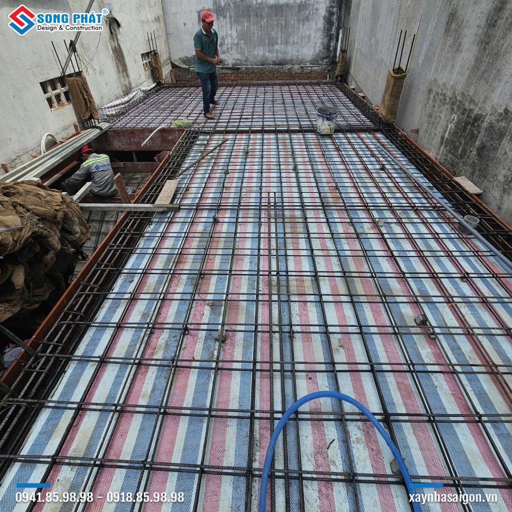 13/03 Hoàn thiện đi thép sàn lầu 1 