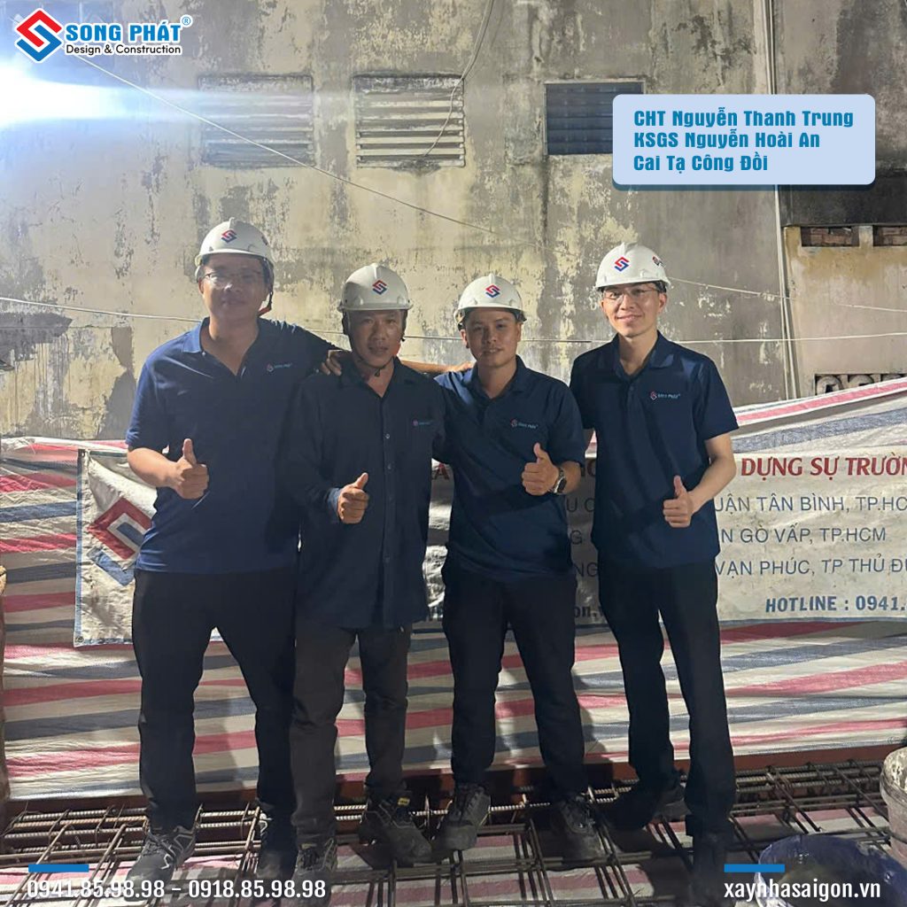 Đội ngũ Song Phát nghiệm thu thép sàn, giám sát quá trình đổ bê tông
