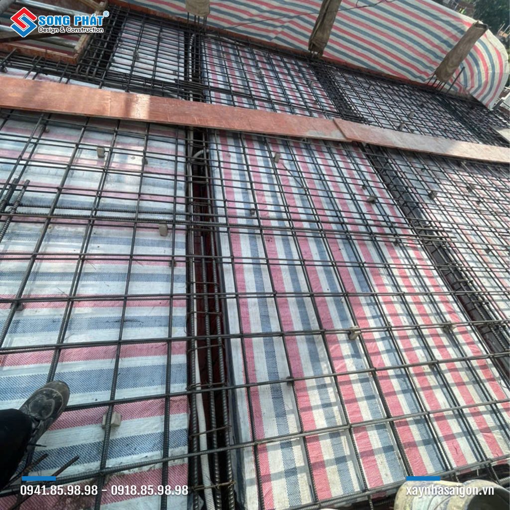 29/03 Hoàn thiện đi thép sàn lầu 2