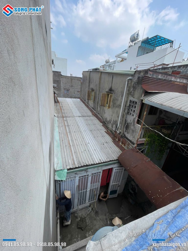 13/03 Thi công giáp mí