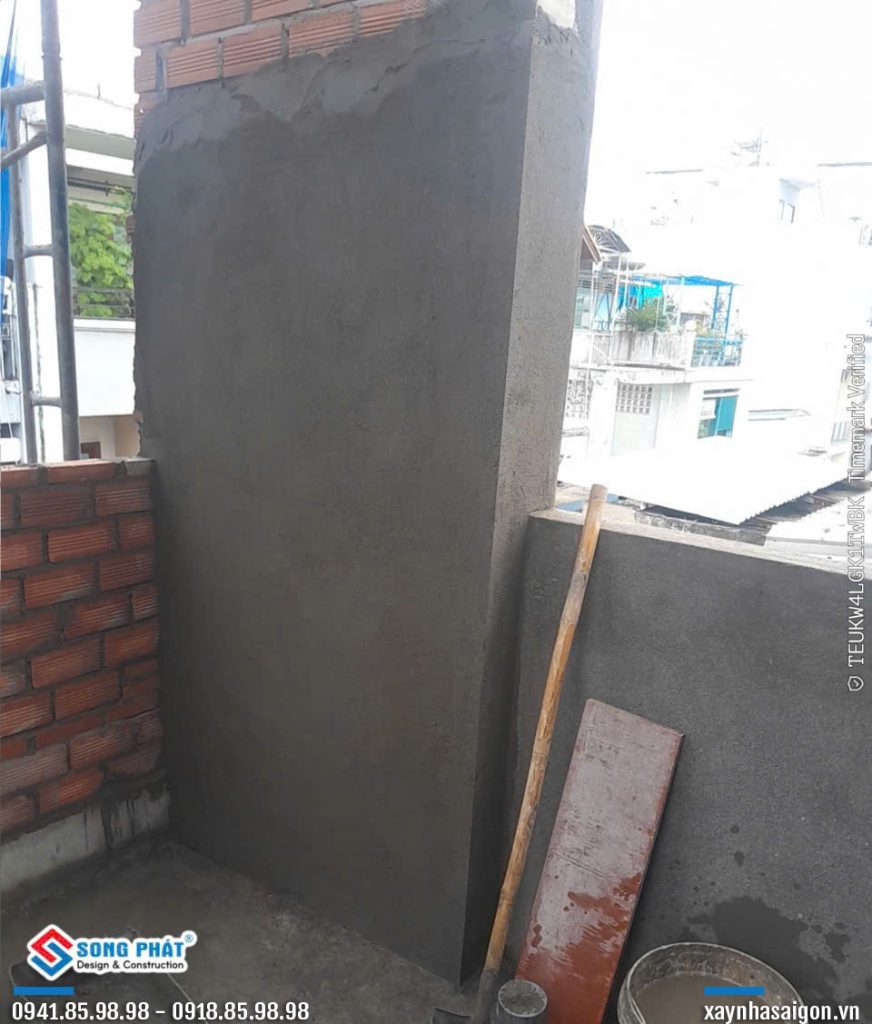 05/07 tô tường sân thượng.