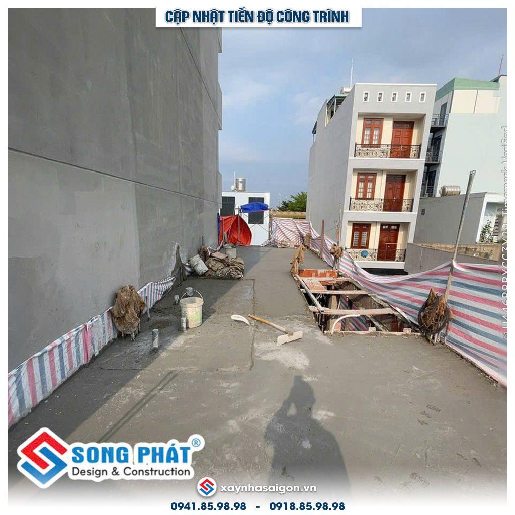 Hoàn thiện đổ bê tông sàn lầu 2