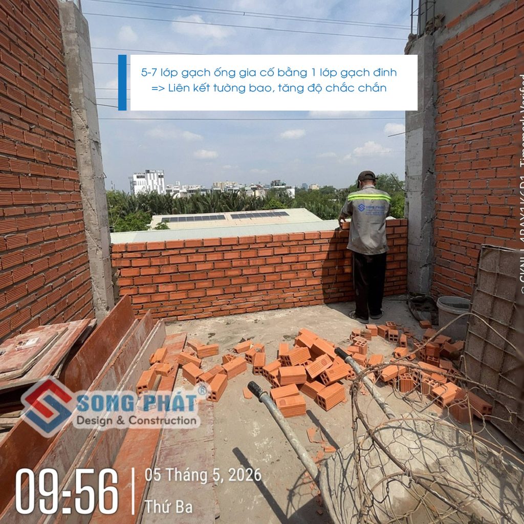 05/05 Xây tường bao lầu 2